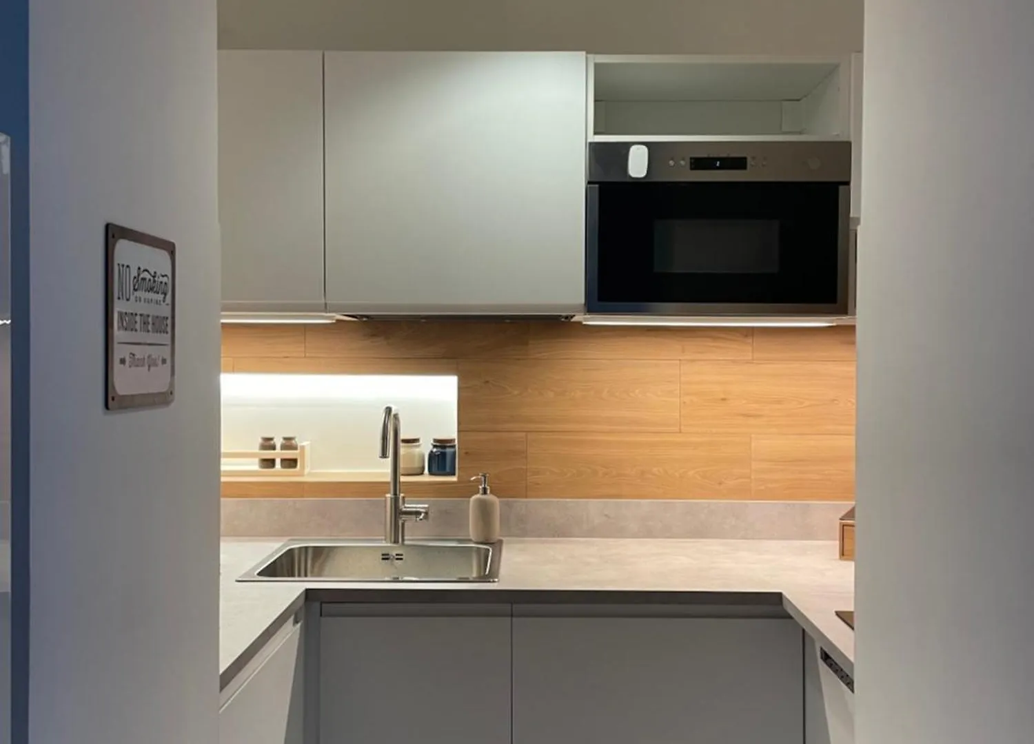Divine Terrace Stylish Apartment St Peter רומא