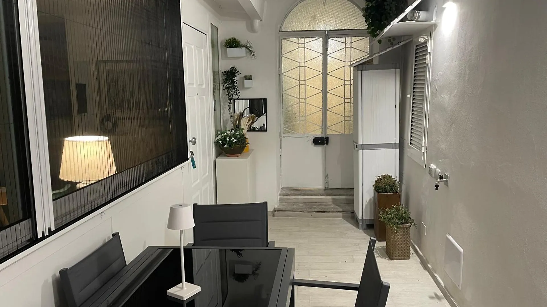 Divine Terrace Stylish Apartment St Peter רומא