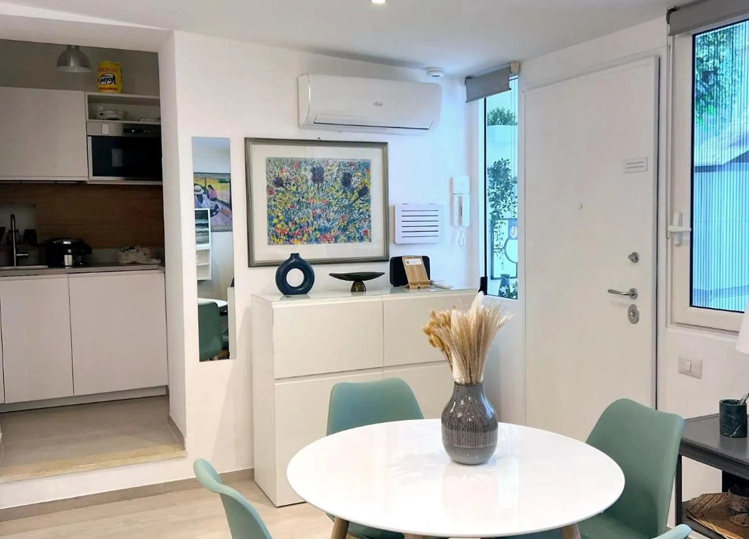 Divine Terrace Stylish Apartment St Peter רומא איטליה